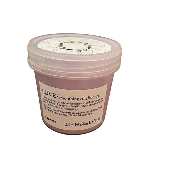 Davines Love Smoothing Conditioner Smoothing Anti Frizz Full Size 250ml NEW - Picture 2 of 3